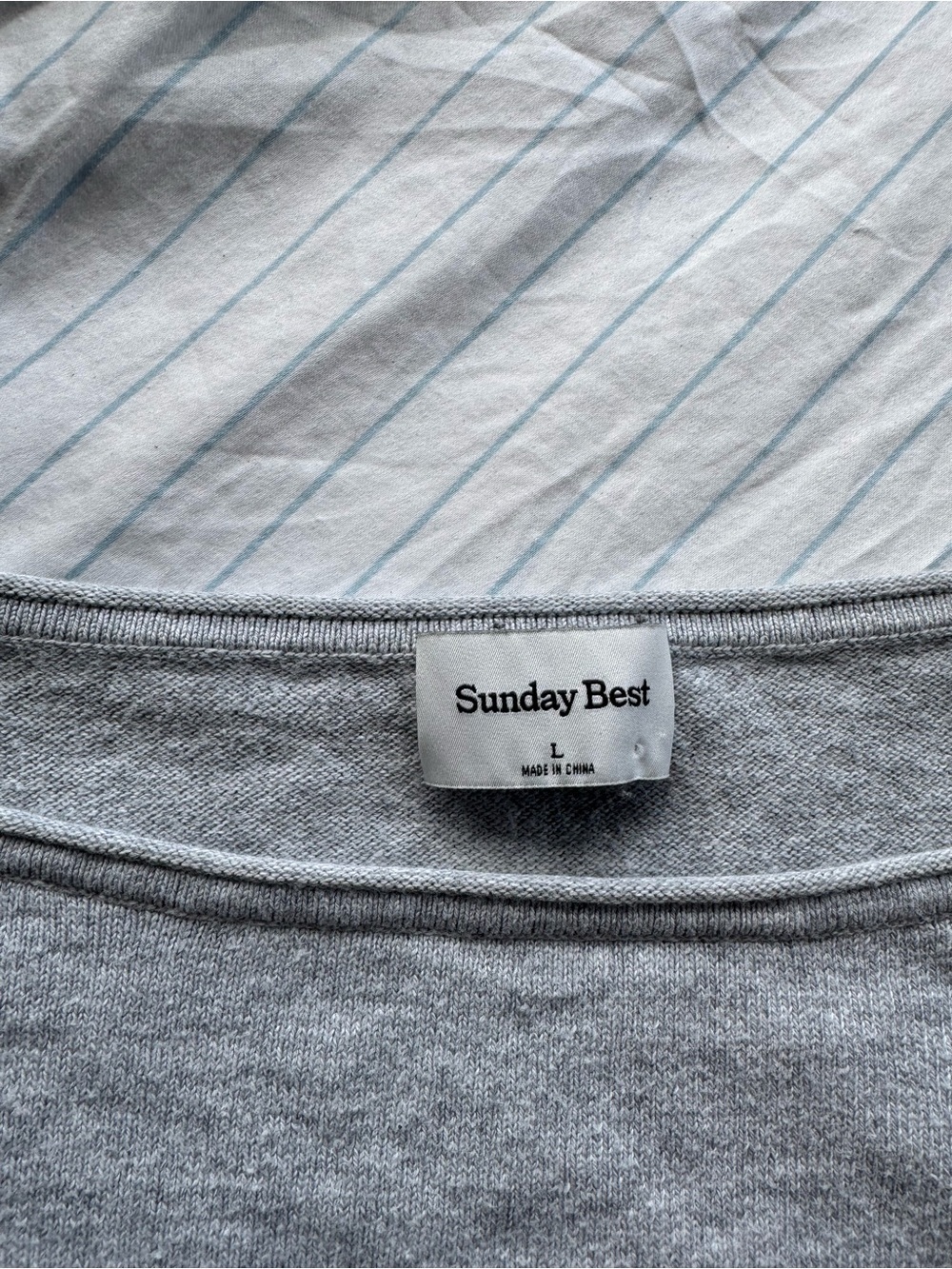 Sunday Best off-the-shoulder cropped long sleeve Tee in heather grey, size: L - Picture 3 of 5